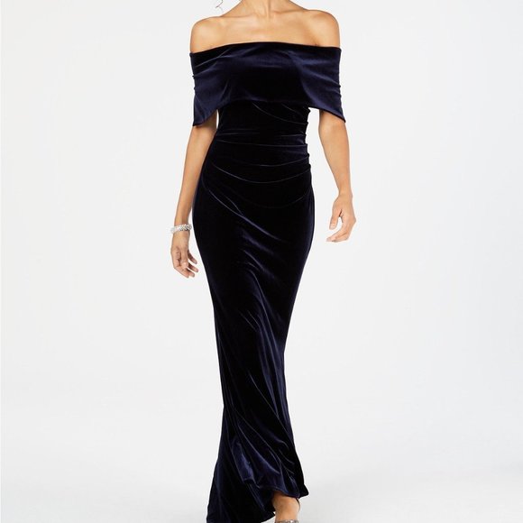 Vince Camuto Dresses & Skirts - 𝅺Vince Camuto deep teal velvet long formal dress, size 8